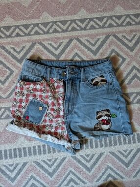 Hot Topic Patchwork Jean Shorts Size 1